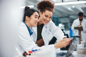 Pharmaunternehmen versprechen sich viel von dem Entwurf für das GeDIG. iStock.com / Jacob Wackerhausen