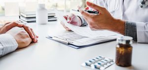 Zusätzliche Regulierung ohne Nutzen und mit Risiko für Patient:innen, Unternehmen und Pharmastandort: Der BPI kritisiert die Ideen der FinanzKommission Gesundheit. Foto: iStock.com / SARINYAPINNGAM