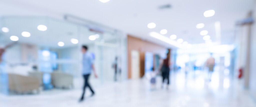…niemand. Das GKV-Beitragssatzstabilisierungsgesetz (BStabG) wird die medizinische Versorgung und Prävention verschlechtern und dem Standort schaden. Ein Kommentar von Florian Martius. Foto: iStock.com / ArisSu