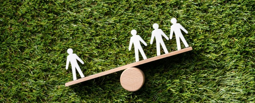 Es steht viel auf dem Spiel: Die Klimakrise bedroht die Gesundheit und Existenz von Menschen weltweit. Dabei geht es auch um Fragen der sozialen Gerechtigkeit. Foto: ©iStock.com/AndreyPopov